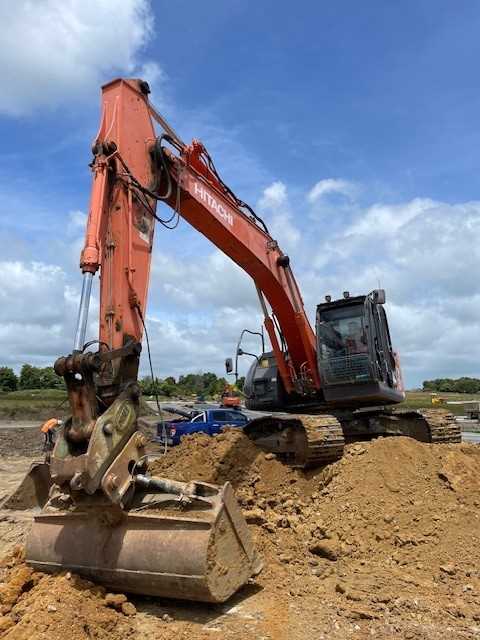 Used 2015 Hitachi ZX225USR-3 Hydraulic Excavator - FSOB